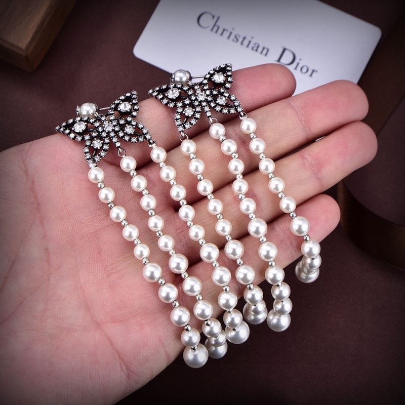 chr1st1an D10r earrings